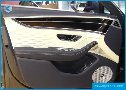 BENTLEY FLYING SPUR 4.0 AZURE