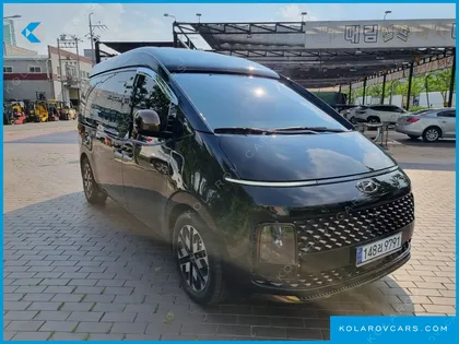 HYUNDAI STARIA 4WD LOUNGE 7-SEATER