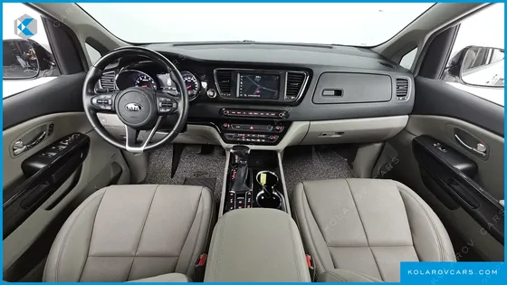 KIA CARNIVAL GASOLINE 7-SEATER LIMOUSINE
