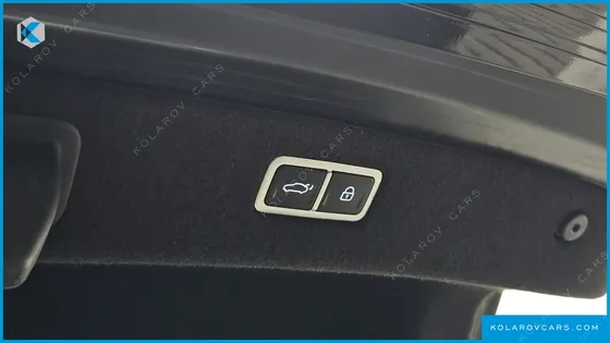 GENESIS G90 GASOLINE 3.5 TURBO E-S/C AWD LWB
