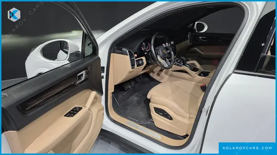 PORSCHE CAYENNE 3.0 COUPE