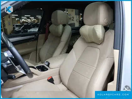 PORSCHE CAYENNE 3.0 PLATINUM EDITION