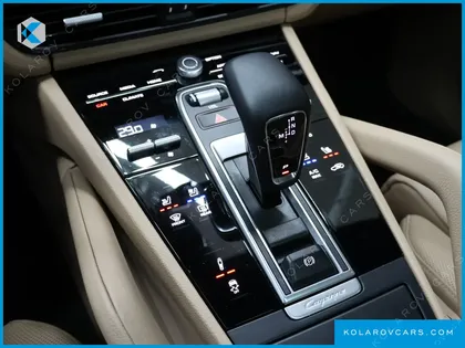 PORSCHE CAYENNE 3.0 PLATINUM EDITION