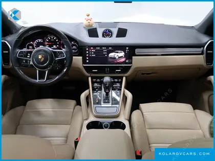 PORSCHE CAYENNE 3.0 PLATINUM EDITION