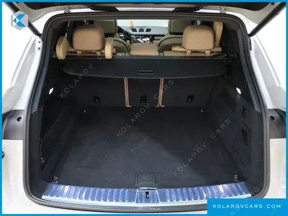 PORSCHE CAYENNE 3.0 PLATINUM EDITION