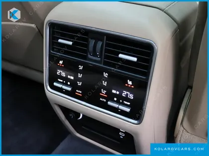 PORSCHE CAYENNE 3.0 PLATINUM EDITION
