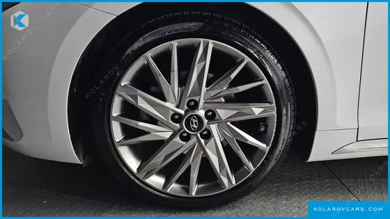 HYUNDAI GRANDEUR 2.5