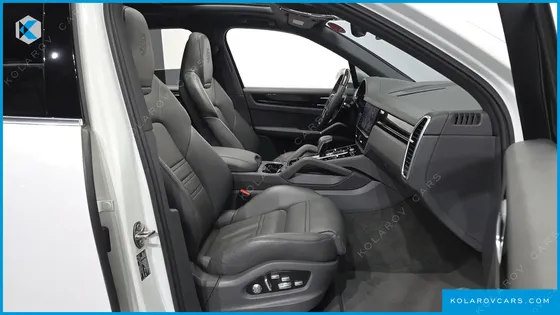 PORSCHE CAYENNE 3.0
