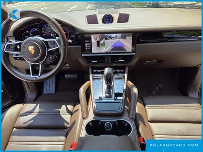 PORSCHE CAYENNE 3.0 COUPE