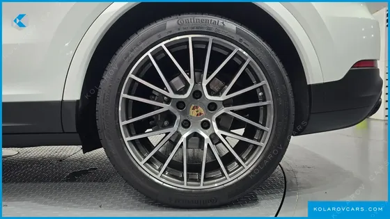 PORSCHE CAYENNE 3.0 COUPE