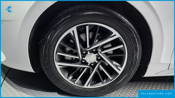 HYUNDAI GRANDEUR 2.5