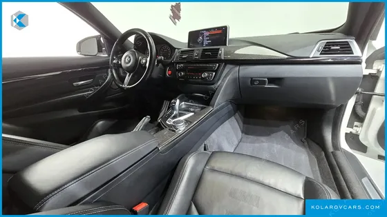 BMW M4 M4 COUPE