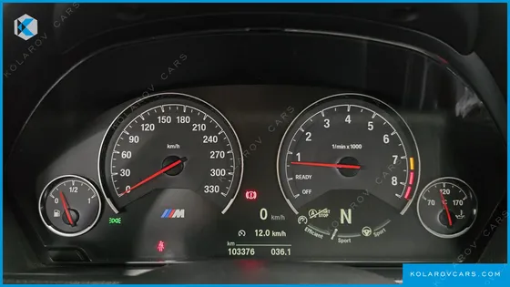 BMW M4 M4 COUPE
