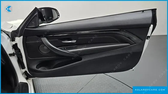BMW M4 M4 COUPE