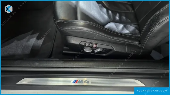 BMW M4 M4 COUPE