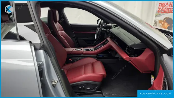 PORSCHE TAYCAN BASE