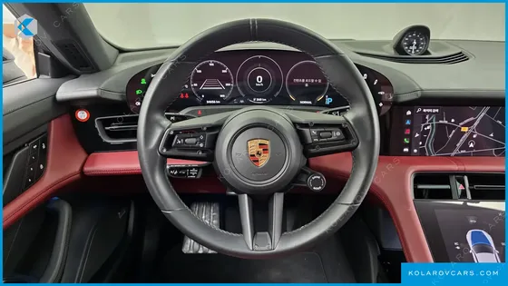 PORSCHE TAYCAN BASE