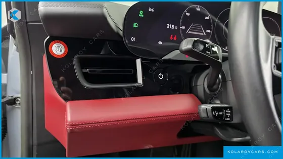 PORSCHE TAYCAN BASE