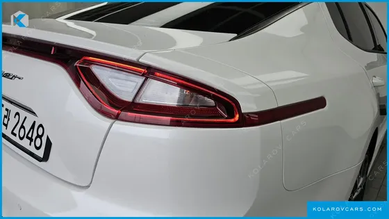 KIA STINGER 3.3 TURBO 2WD