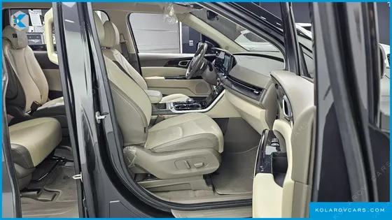 KIA CARNIVAL GASOLINE 9-SEATER NOBLESSE