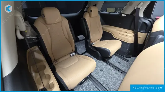 KIA CARNIVAL GASOLINE 9-SEATER SIGNATURE