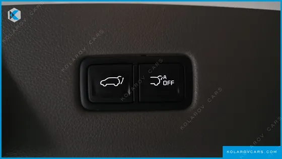 KIA CARNIVAL GASOLINE 7-SEATER NOBLESSE