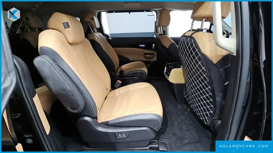 KIA CARNIVAL GASOLINE 9-SEATER SIGNATURE