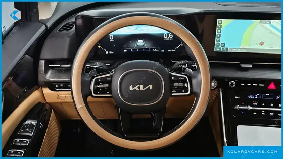KIA CARNIVAL GASOLINE 9-SEATER SIGNATURE