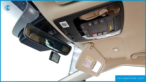 KIA CARNIVAL GASOLINE 9-SEATER SIGNATURE