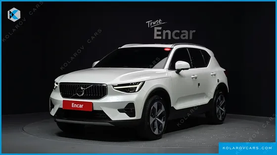 VOLVO XC40 B4 ULTIMATE BRIGHT