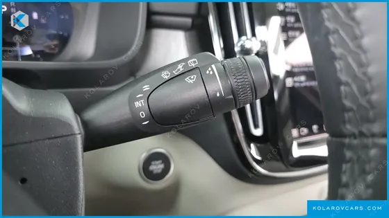 VOLVO XC40 B4 ULTIMATE BRIGHT
