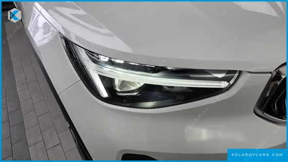 VOLVO XC40 B4 ULTIMATE BRIGHT