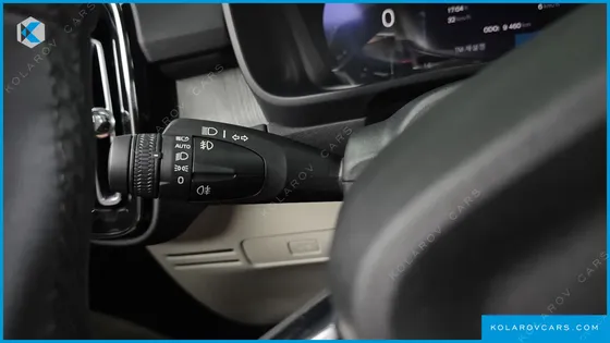 VOLVO XC40 B4 ULTIMATE BRIGHT