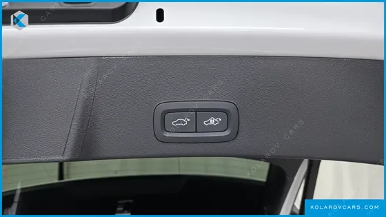 VOLVO XC40 B4 ULTIMATE BRIGHT