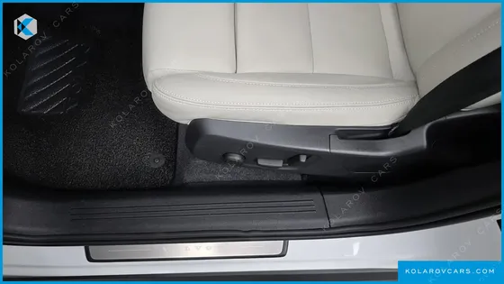 VOLVO XC40 B4 ULTIMATE BRIGHT