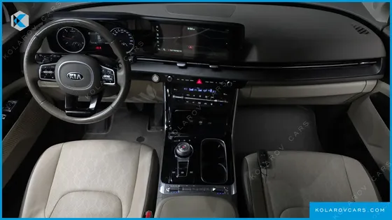 KIA CARNIVAL 9-SEATER NOBLESSE