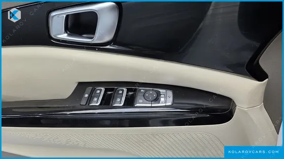 KIA CARNIVAL 9-SEATER NOBLESSE