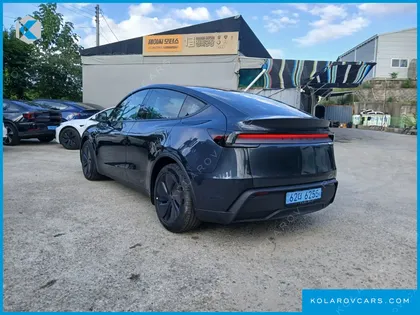TESLA MODEL Y LONG RANGE AWD