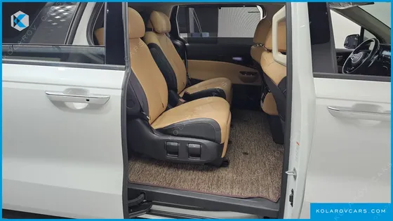 KIA CARNIVAL 7-SEATER SIGNATURE