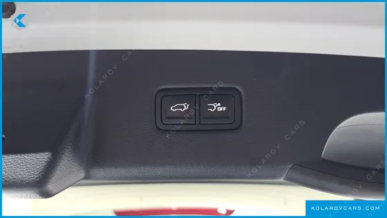 KIA CARNIVAL 7-SEATER SIGNATURE