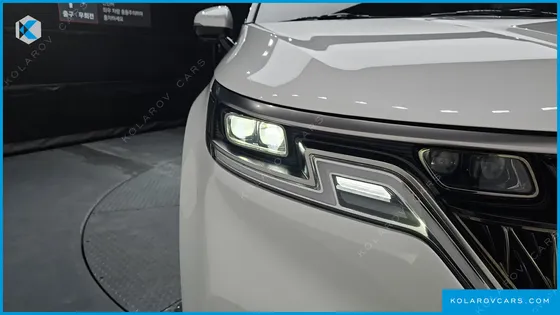 KIA CARNIVAL 7-SEATER SIGNATURE