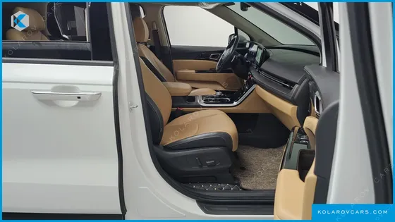 KIA CARNIVAL 7-SEATER SIGNATURE