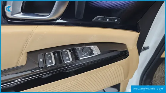 KIA CARNIVAL 7-SEATER SIGNATURE