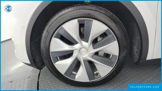 TESLA MODEL Y LONG RANGE AWD