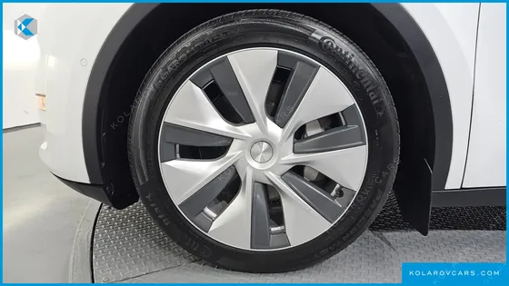 TESLA MODEL Y LONG RANGE AWD