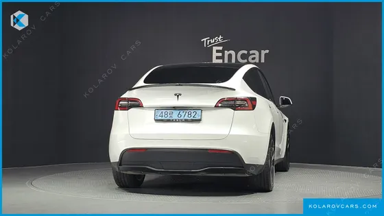 TESLA MODEL Y LONG RANGE AWD