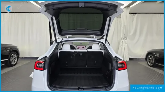 TESLA MODEL Y LONG RANGE AWD