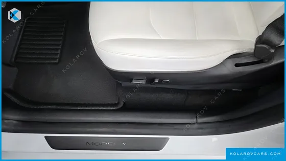 TESLA MODEL Y LONG RANGE AWD