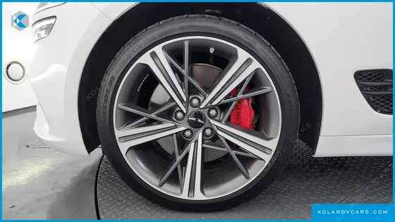 GENESIS G70 GASOLINE 2.5T 4WD