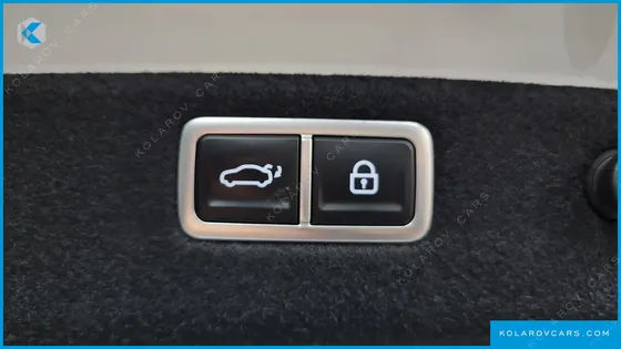 GENESIS G70 GASOLINE 2.5T 4WD